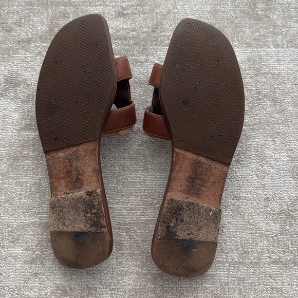 HERMÈS Oran Sandals in Gold/Tan (38.5) - Picture 4 of 4